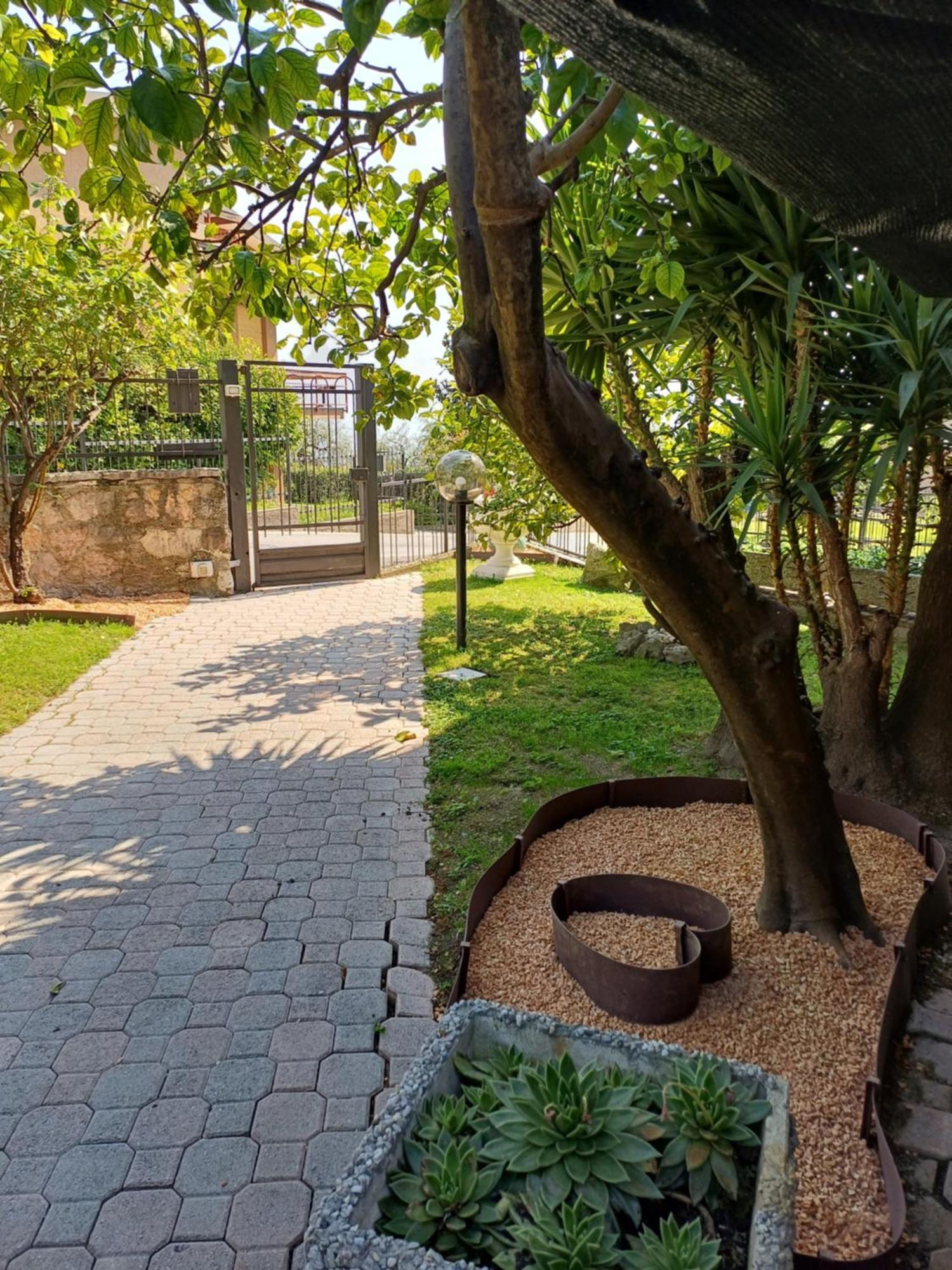 Oma Margareta Apartment Limone sul Garda Ngoại thất bức ảnh